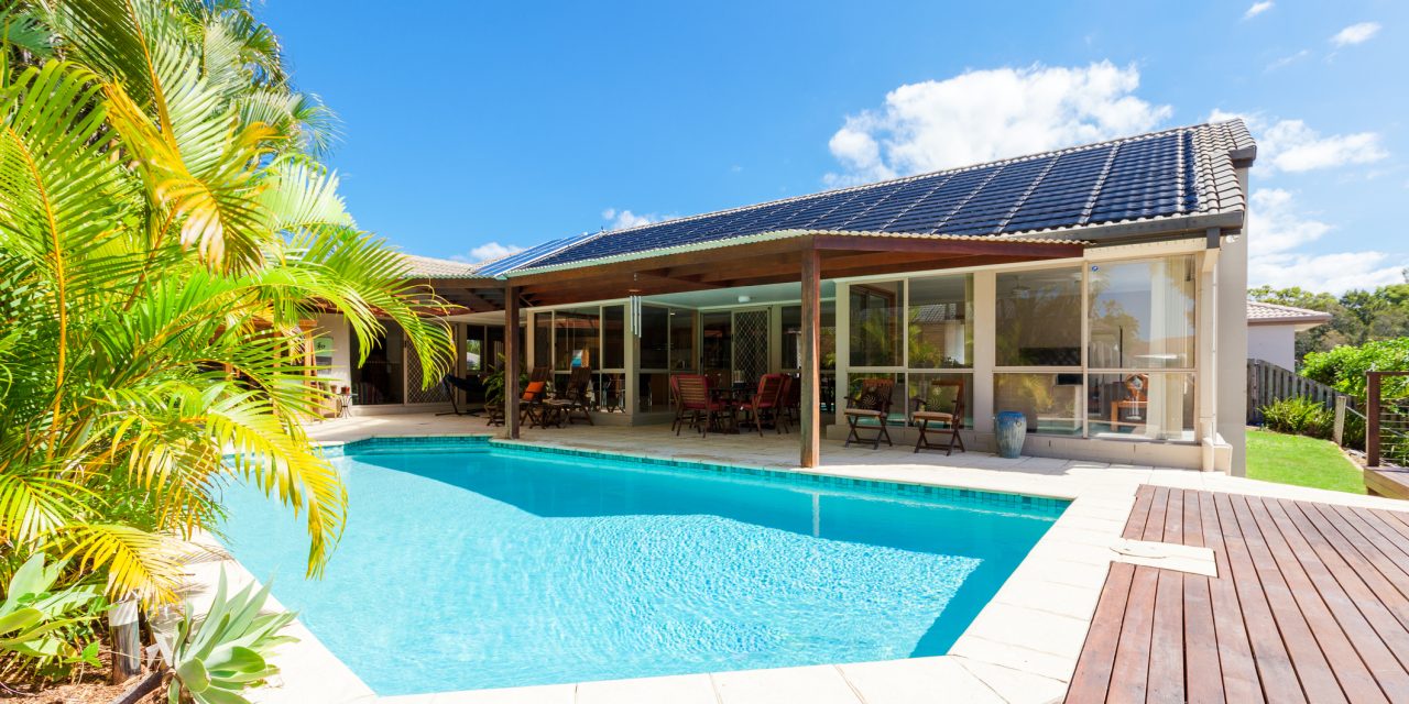 Solar Pool Supply Rebrand Fokus Pada Lifestyle & Keberlanjutan