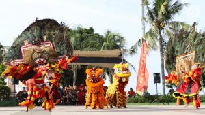 Kolaborasi Barongsai Dan Reog Ponorogo Di Kalimantan Viral