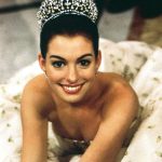 Klarifikasi Anne Hathaway Di Premiere ‘Mother Mary’