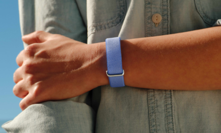 Google Kenalkan Fitbit Air, Smartband Tanpa Layar Berteknologi AI