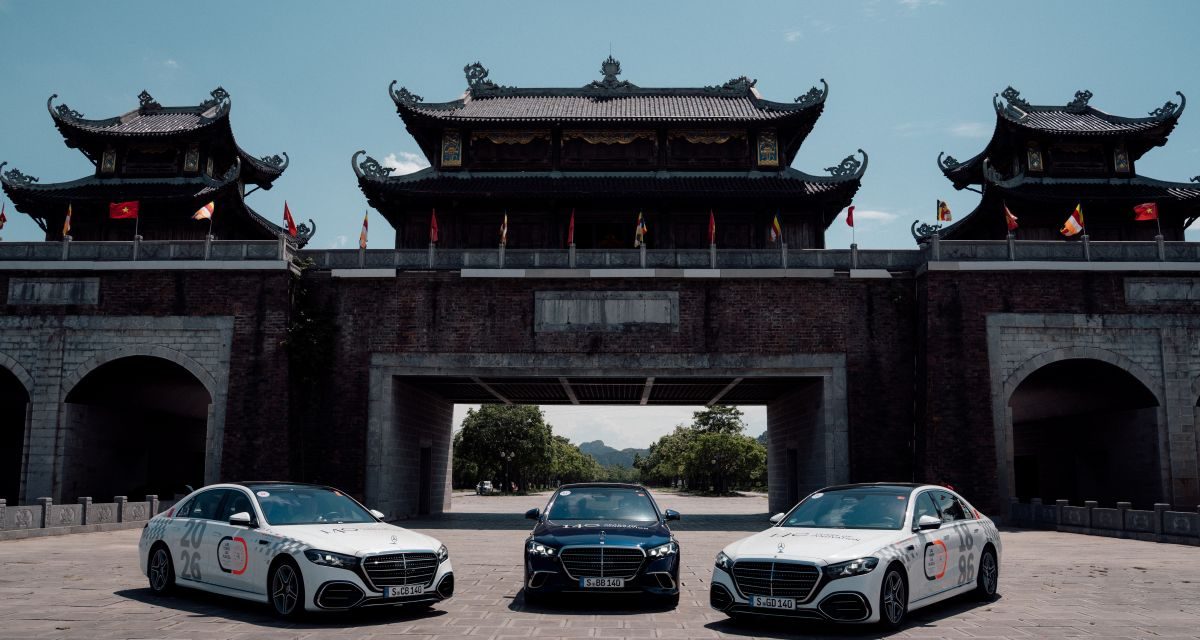 Menjelajahi 6 Benua Bersama Mercedes-Benz S-Class