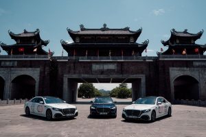 Menjelajahi 6 Benua Bersama Mercedes-Benz S-Class