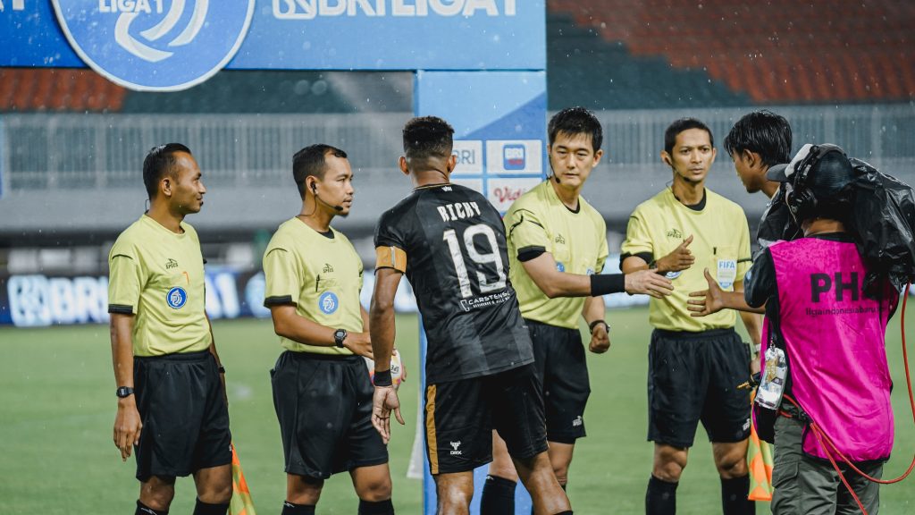 Wasit Asing Di Liga 1: PSSI Berencana Tambah Kuota Wasit Elite