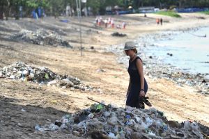 Bali Denda Turis Buang Sampah Sembarangan Rp5 Juta