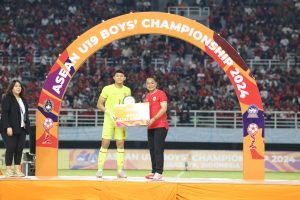 Kiper Ikram Algiffari Jadi Pahlawan Clean Sheet Garuda Nusantara
