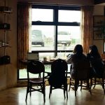 Tren Silent Cafe: Tempat Nongkrong Tanpa Suara Keras