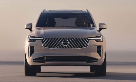 SUV Flagship Volvo XC90 Dapat Penyegaran Grille Depan Lini EV