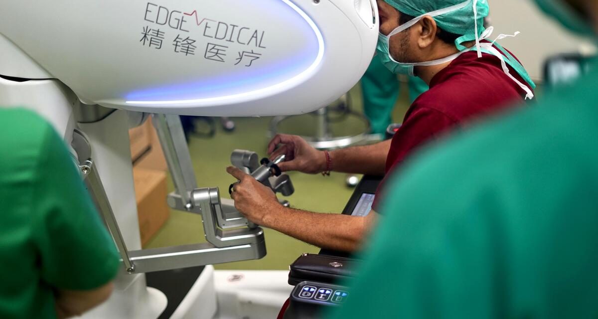 RSCM Sukses Lakukan Operasi Bedah Robotik Jarak Jauh