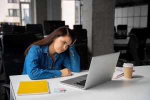 Atasi Post-Holiday Blues: Trik Atasi Malas Kerja Usai Cuti