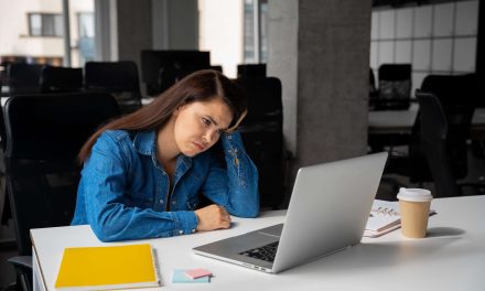 Atasi Post-Holiday Blues: Trik Atasi Malas Kerja Usai Cuti