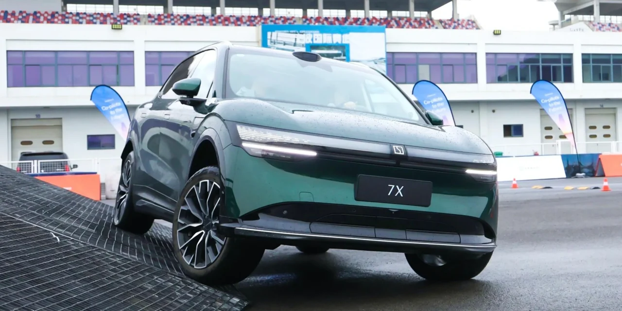 Zeekr 7X Long Range Bawa Teknologi Arsitektur 800V Ke Pasar