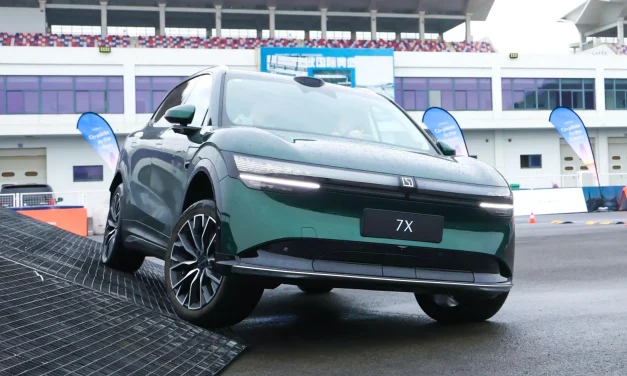 Zeekr 7X Long Range Bawa Teknologi Arsitektur 800V Ke Pasar