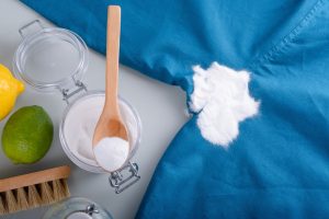 Baju Bebas Noda Kuning! Cukup Pakai Baking Soda Dan Lemon