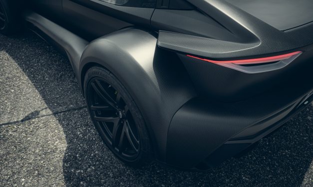 Donkervoort F22 Bare Carbon Rilis Bodi Karbon Tanpa Asistensi
